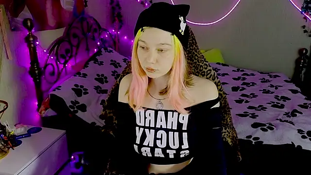 Sansarella online show from 15, 3, 2026