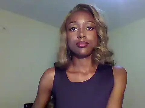 HotSkinnyLady online show from 10, 7, 2026