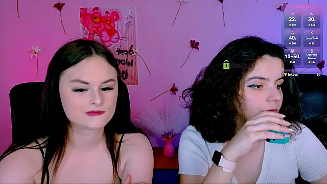 Snapshot of mia_mooon_ chatting on 3, 6, 2026 mia mooon online show from 3, 6, 2026