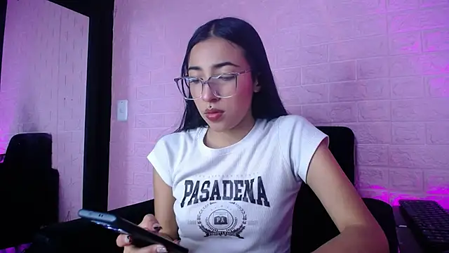 Violett1126 online show from 23, 7, 2026