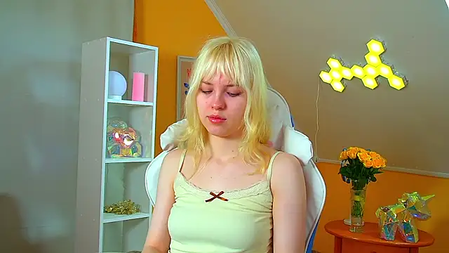 Snapshot of HannahHollis chatting on 22, 7, 2026 HannahHollis online show from 22, 7, 2026