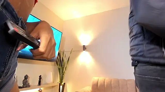 Honey luxury cute online show from 25, 4, 2026