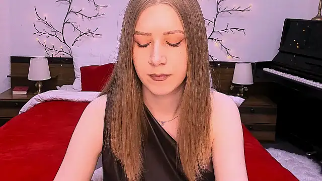 cheeky chick online show from 14, 4, 2026