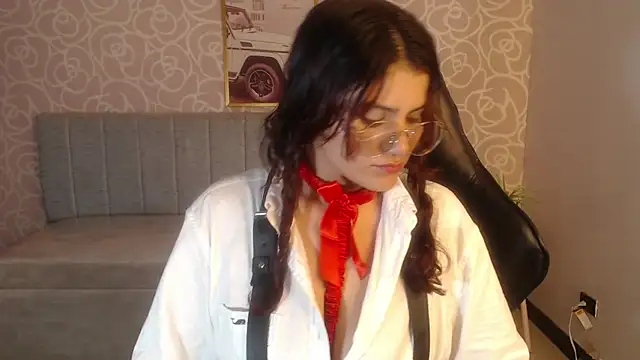 Scarlett jhonson ch online show from 17, 4, 2026