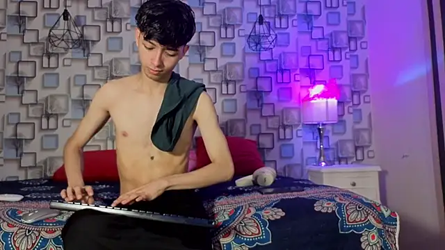 Twink Sebas7 online show from 7, 6, 2026
