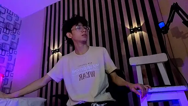 Twink Sebas7 online show from 10, 7, 2026
