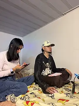 hotlatinocouple   online show from 26, 4, 2026