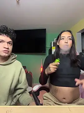hotlatinocouple   online show from 1, 7, 2026