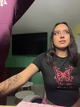 hotlatinocouple   online show from 8, 7, 2026