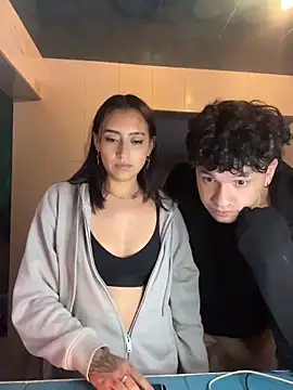 hotlatinocouple   online show from 15, 7, 2026