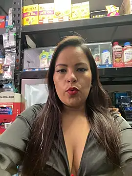 MIA ROSSEEE online show from 6, 6, 2026