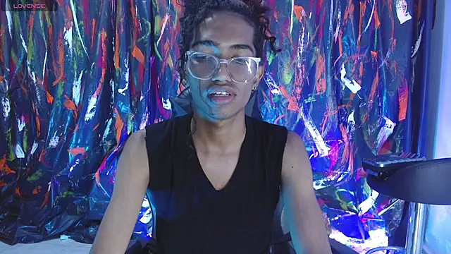 Snapshot of triiangel_latinboy chatting on 29, 5, 2026 triiangel latinboy online show from 29, 5, 2026