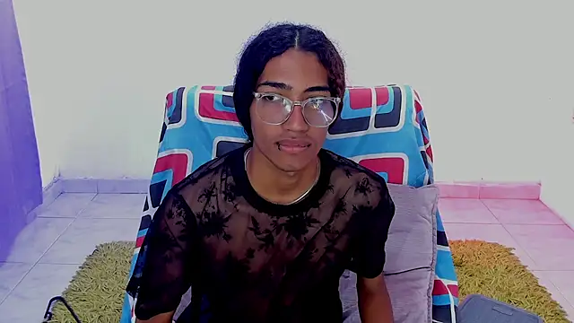 triiangel latinboy online show from 20, 7, 2026