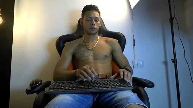 nicolas valmont online show from 25, 7, 2026