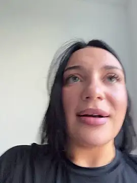 Snapshot of LucyHotty_ chatting on 18, 4, 2026 LucyHotty online show from 18, 4, 2026