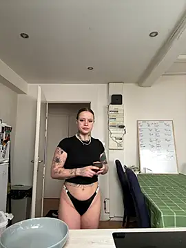liloutatoou online show from 30, 4, 2026