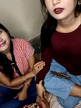 Snapshot of Hot_night chatting on 13, 4, 2026 Hot night online show from 13, 4, 2026