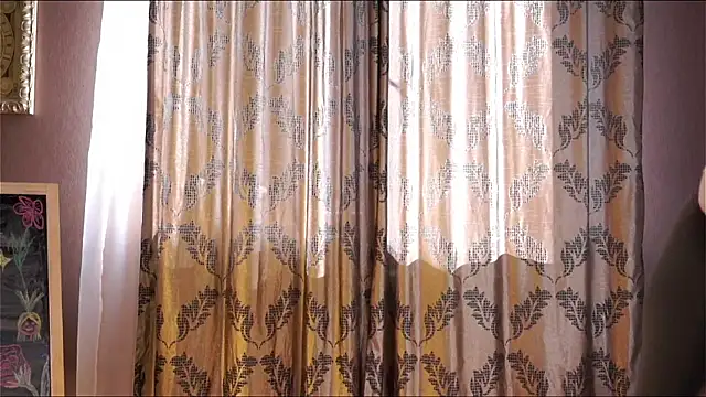 Snapshot of NicolWimett chatting on 15, 4, 2026 NicolWimett online show from 15, 4, 2026