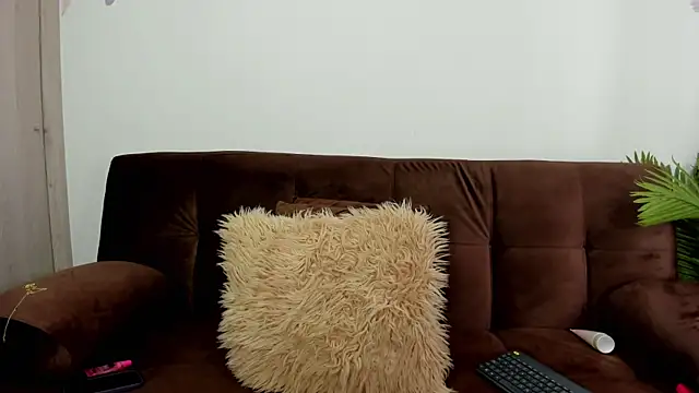 Hanna Sotoo online show from 19, 4, 2026