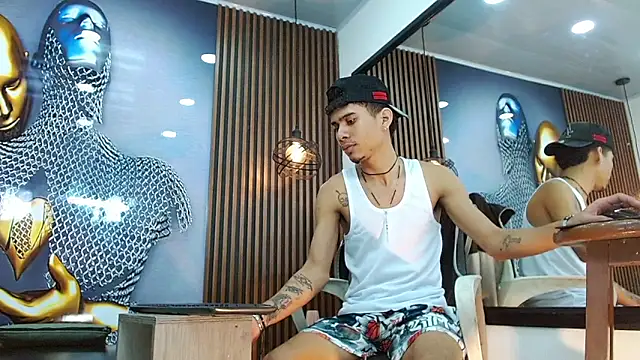 Skinny cute Alyer online show from 8, 5, 2026