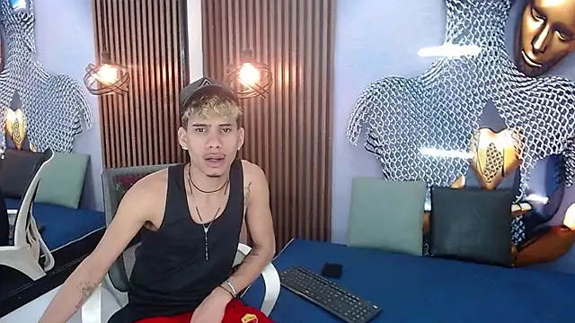 Skinny cute Alyer online show from 27, 5, 2026