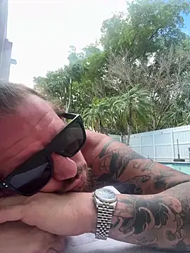 youngwildfreee online show from 13, 4, 2026