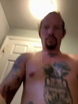 youngwildfreee online show from 26, 4, 2026