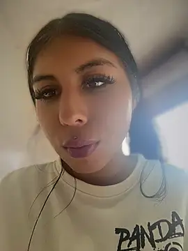 ariella 11 online show from 23, 4, 2026