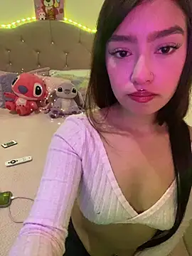 Miakittyyy online show from 23, 4, 2026