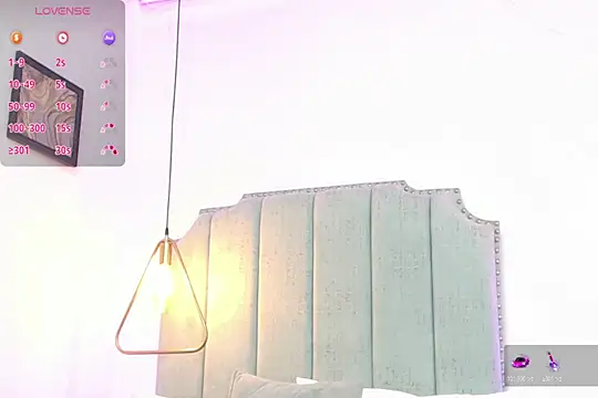MoonBlue95 online show from 30, 4, 2026