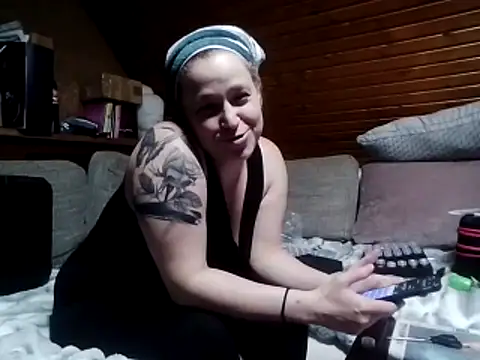 LucyBergmann  online show from 28, 5, 2026
