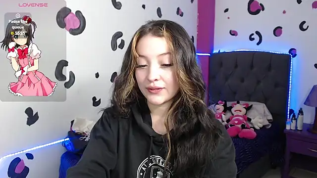 Snapshot of vero_doll12 chatting on 11, 6, 2026 vero doll12 online show from 11, 6, 2026