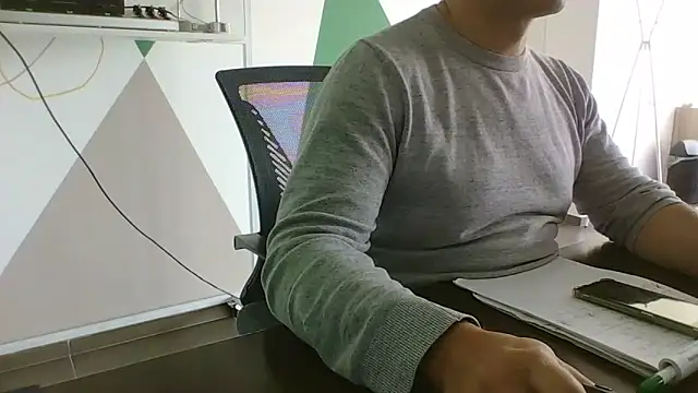 Snapshot of brunosso85ita chatting on 15, 4, 2026 brunosso85ita online show from 15, 4, 2026