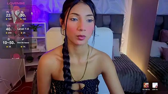 Snapshot of Perlaa_moon_ chatting on 27, 5, 2026 Perlaa moon online show from 27, 5, 2026