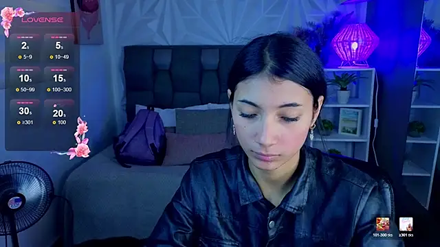 Perlaa moon  online show from 17, 7, 2026
