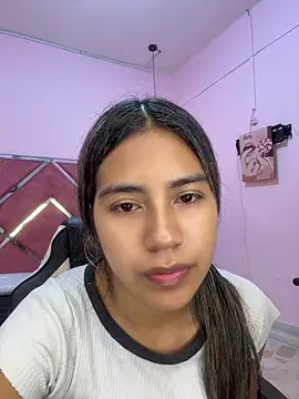Snapshot of Kimmiebellarie chatting on 17, 4, 2026 Kimmiebellarie online show from 17, 4, 2026
