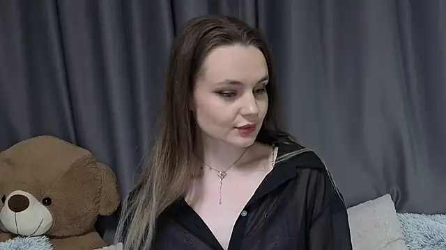 Lovelisse online show from 17, 5, 2026