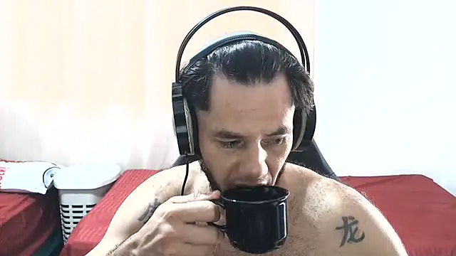 Snapshot of andrew_1520 chatting on 30, 7, 2026 andrew 1520 online show from 30, 7, 2026