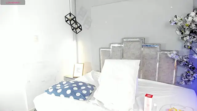 Veronicacarper online show from 15, 4, 2026