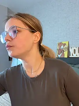KimEvanss online show from 3, 6, 2026