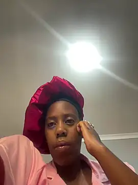 petite bee online show from 18, 7, 2026