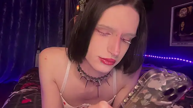 Niky Long online show from 7, 5, 2026