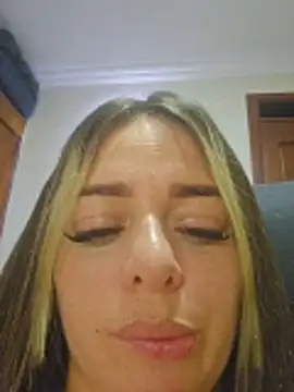 Snapshot of BriannaBunnyy chatting on 13, 5, 2026 BriannaBunnyy online show from 13, 5, 2026