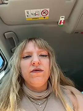 Tiffy Rosee online show from 13, 7, 2026