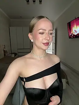 AlisaPearl online show from 19, 4, 2026