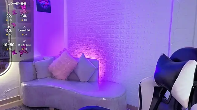 Dahlienne Vianne online show from 3, 7, 2026