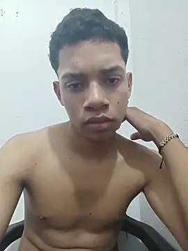 Snapshot of curious_straight_guy chatting on 8, 5, 2026 curious straight guy online show from 8, 5, 2026