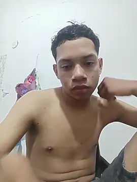 Snapshot of curious_straight_guy chatting on 15, 5, 2026 curious straight guy online show from 15, 5, 2026