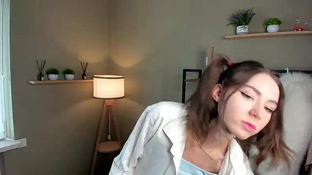 Peaches Peaches online show from 2, 5, 2026
