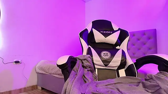 Sofi  conner online show from 6, 5, 2026